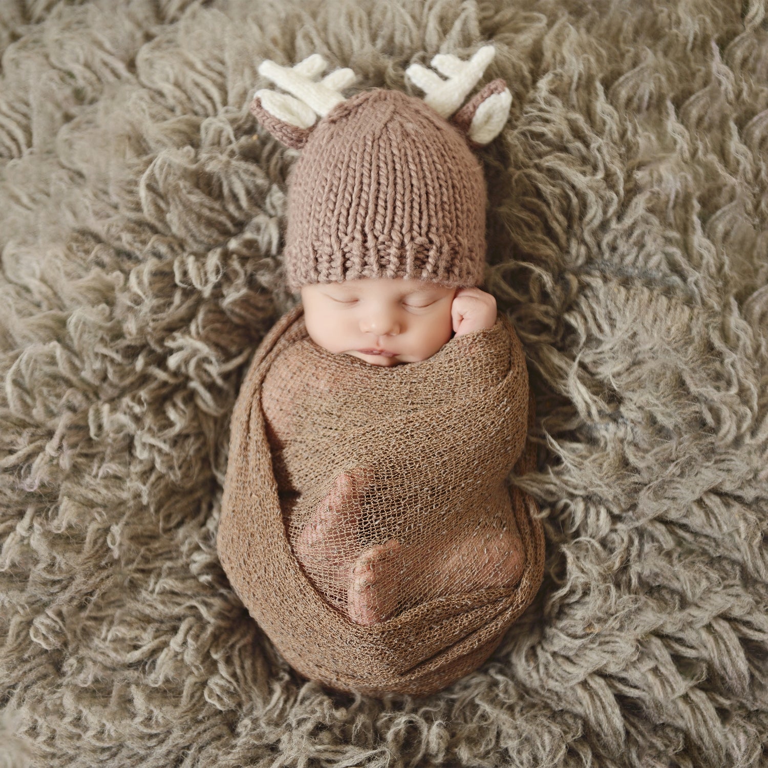 Premium Hartley Deer Beanie: Ultimate Winter Comfort