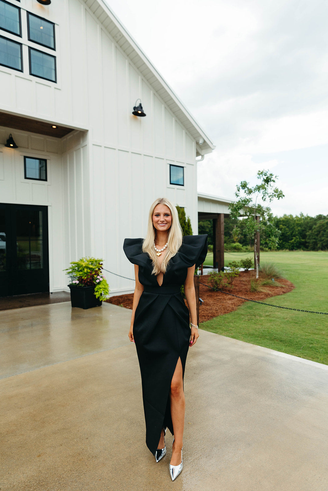 Premium Broadway Midi Dress - Ultimate Black
