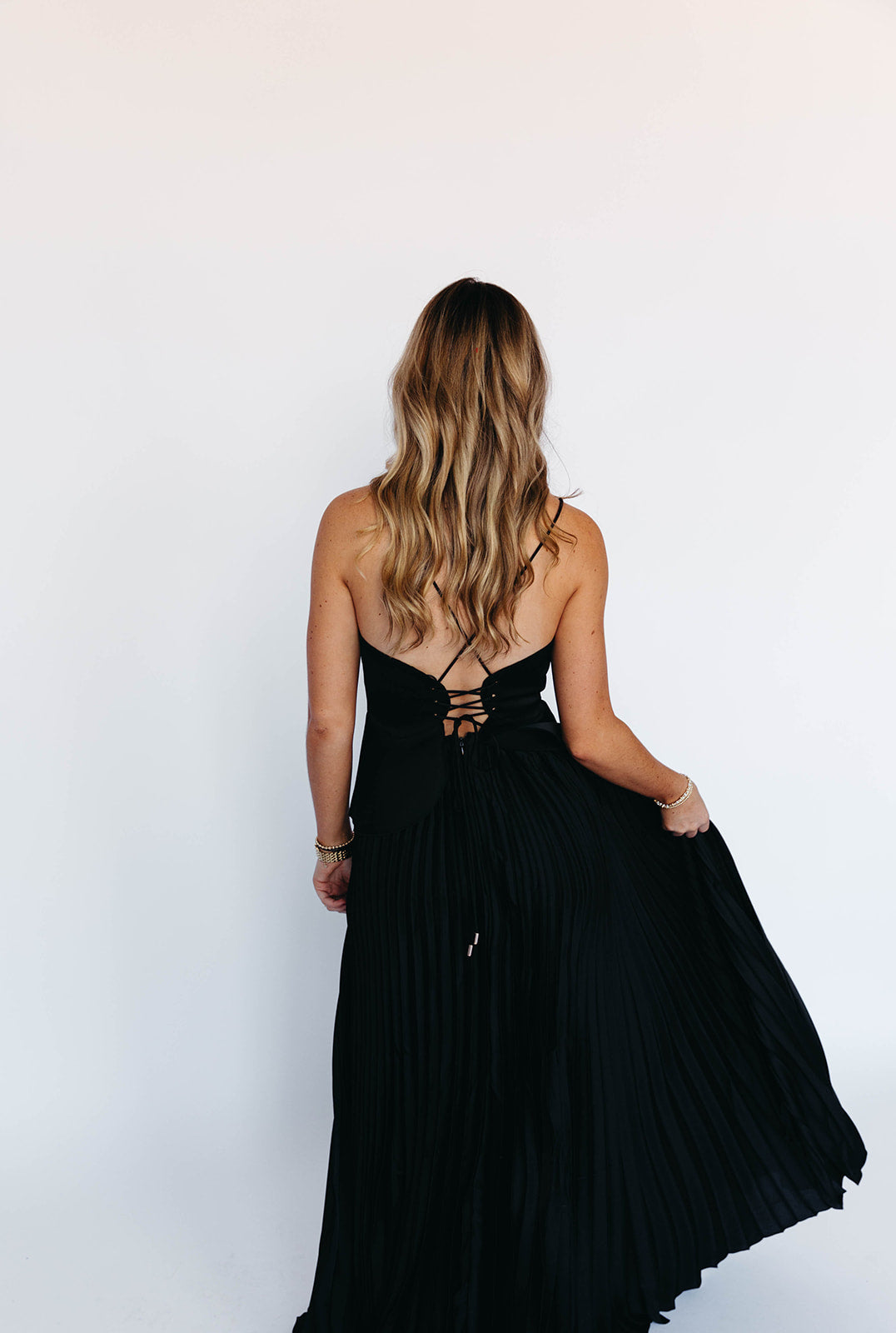 Ultimate Myles Maxi Dress - Black | Elegant & Versatile