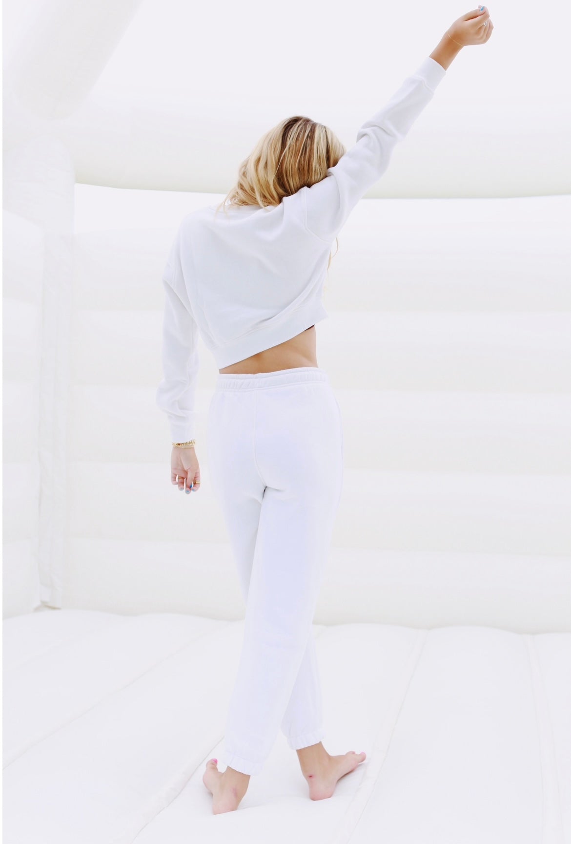 Premium Billow Cropped Sweatshirt - Ultimate Comfort in White