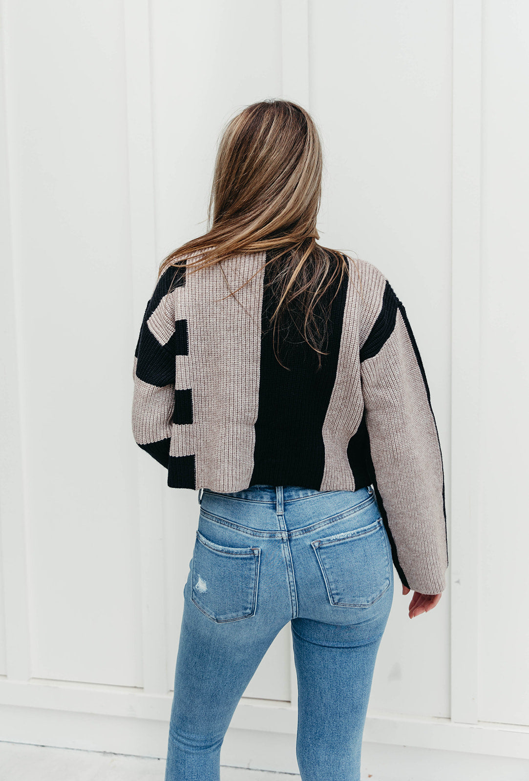 Premium Kamryn Colorblock Sweater - Black/Oat | Modern Crop Fit